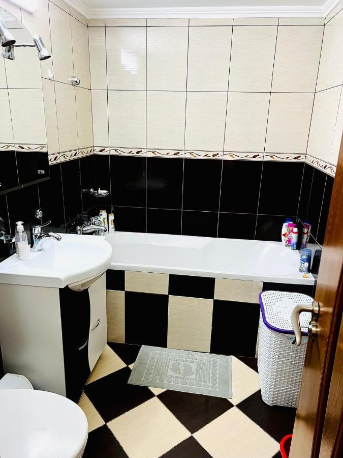 Royal Apartment Buzău Extérieur photo
