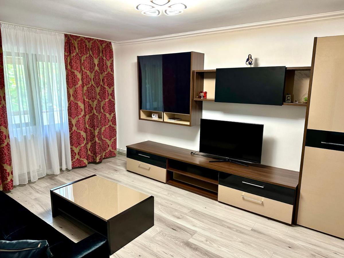 Royal Apartment Buzău Extérieur photo